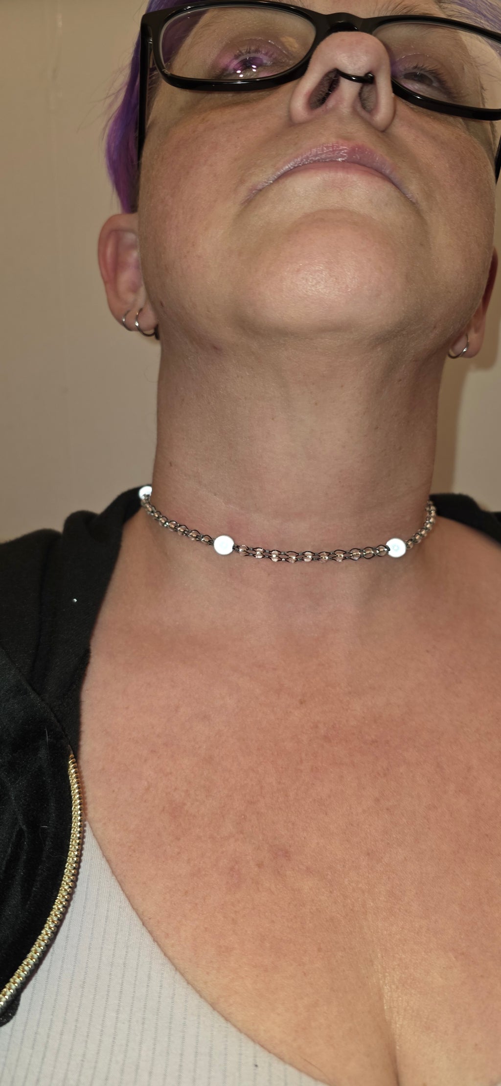 Reflective set of earrings and necklace